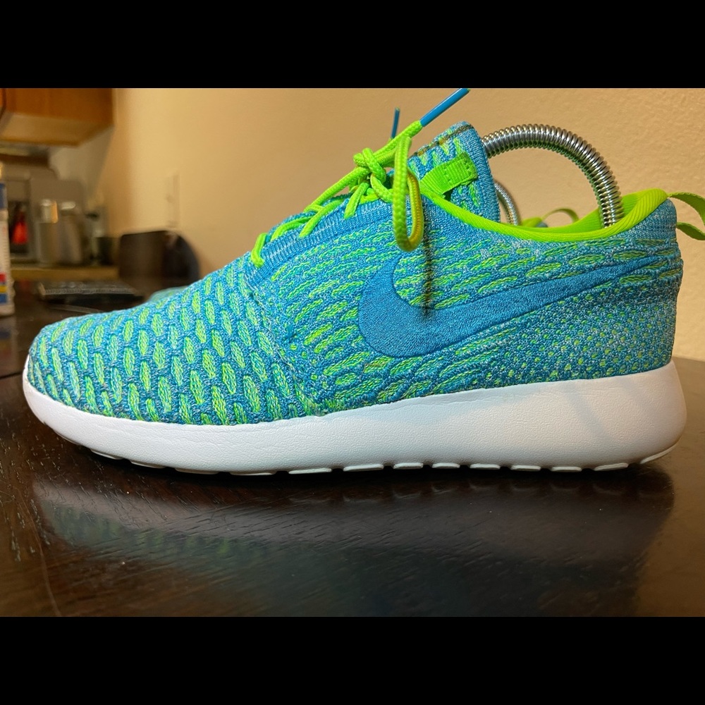 WMNS NIKE ROSHE ONE FLYKNIT ATHLETIC SHOES WOMEN’s US SIZE 8